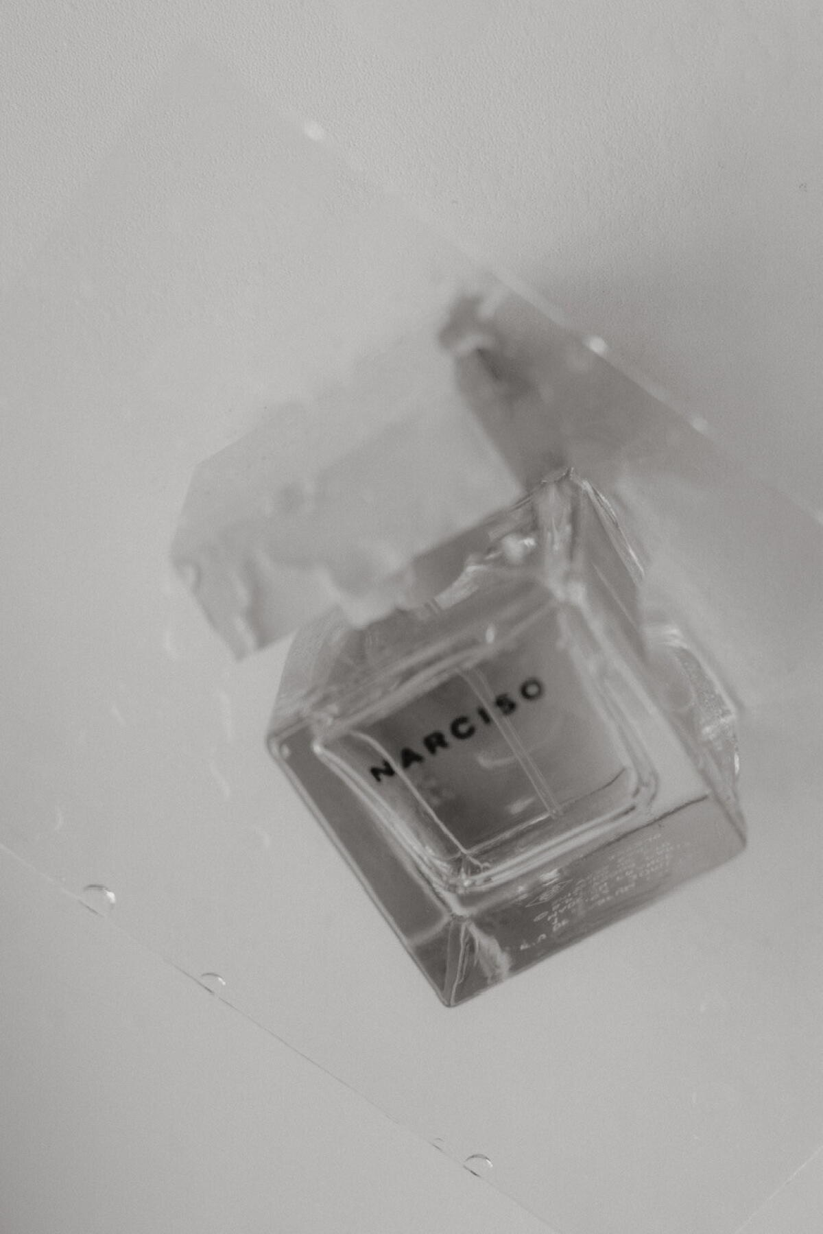 عطر ادکلن نارسیسو او دو پرفیوم کریستال نارسیسو رودریگز - Narciso Eau de Parfum Cristal Narciso Rodriguez - بررسی، قیمت و خرید