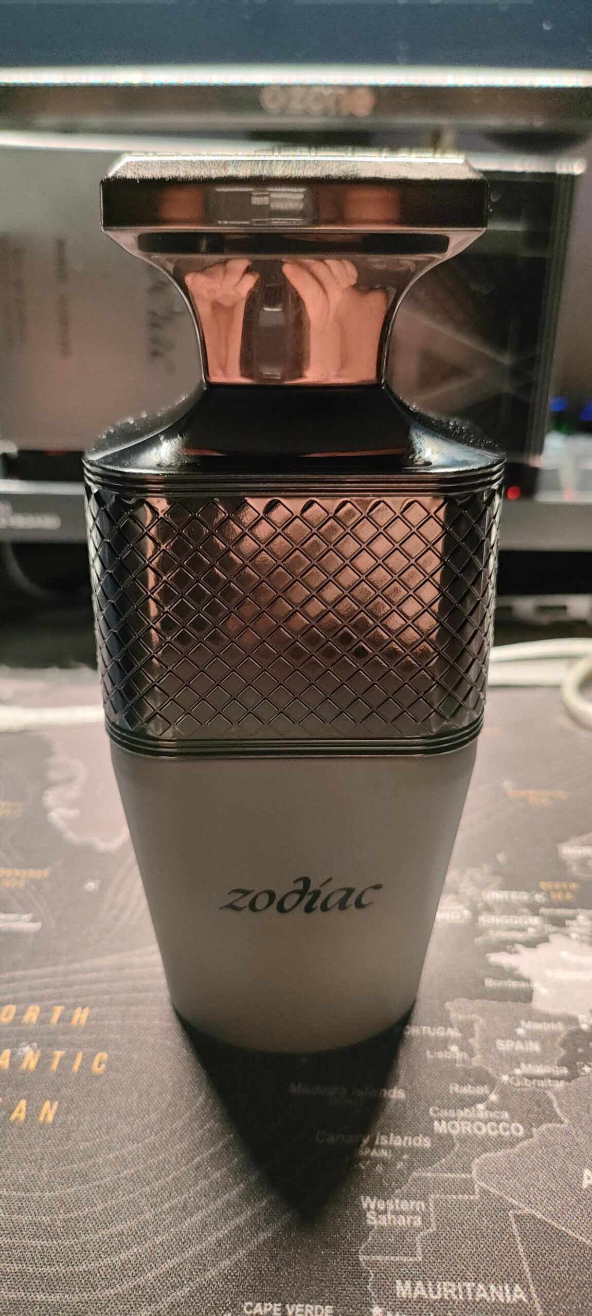 عطر ادکلن زودیاک پاریس کورنر - Zodiac PARIS CORNER - بررسی، قیمت و خرید