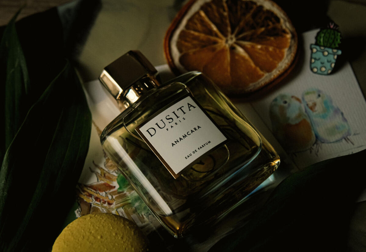 عطر ادکلن آنَمکارا پرفیومز دوسیتا - Anamcara Parfums Dusita - بررسی، قیمت و خرید