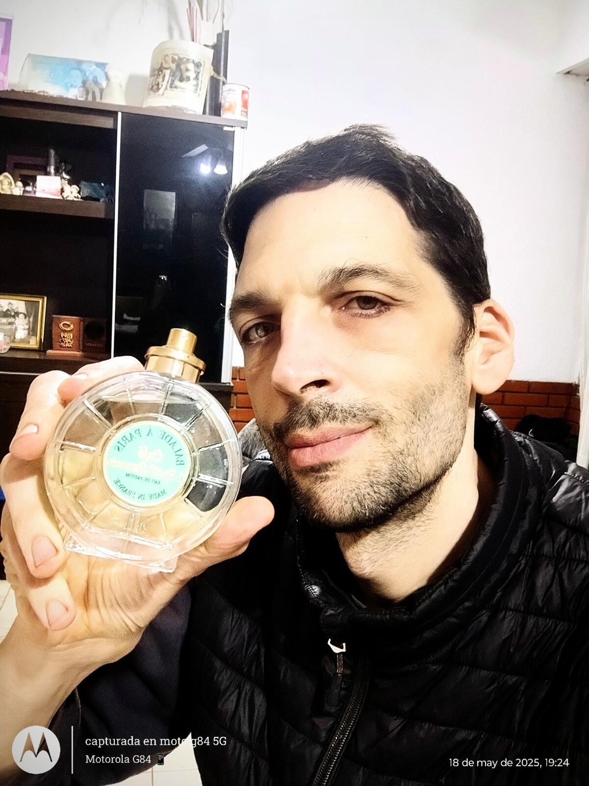 عطر ادکلن بالاده اَ پاریس کافه اَ سن ژرمن ژان آرته‌س - Balade à Paris Café à Saint-Germain Jeanne Arthes - بررسی، قیمت و خرید