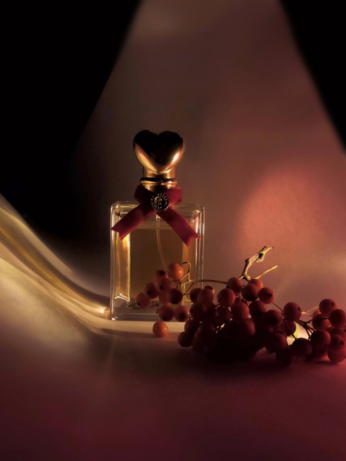 عطر ادکلن کوتور موشینو - Couture! Moschino - بررسی، قیمت و خرید