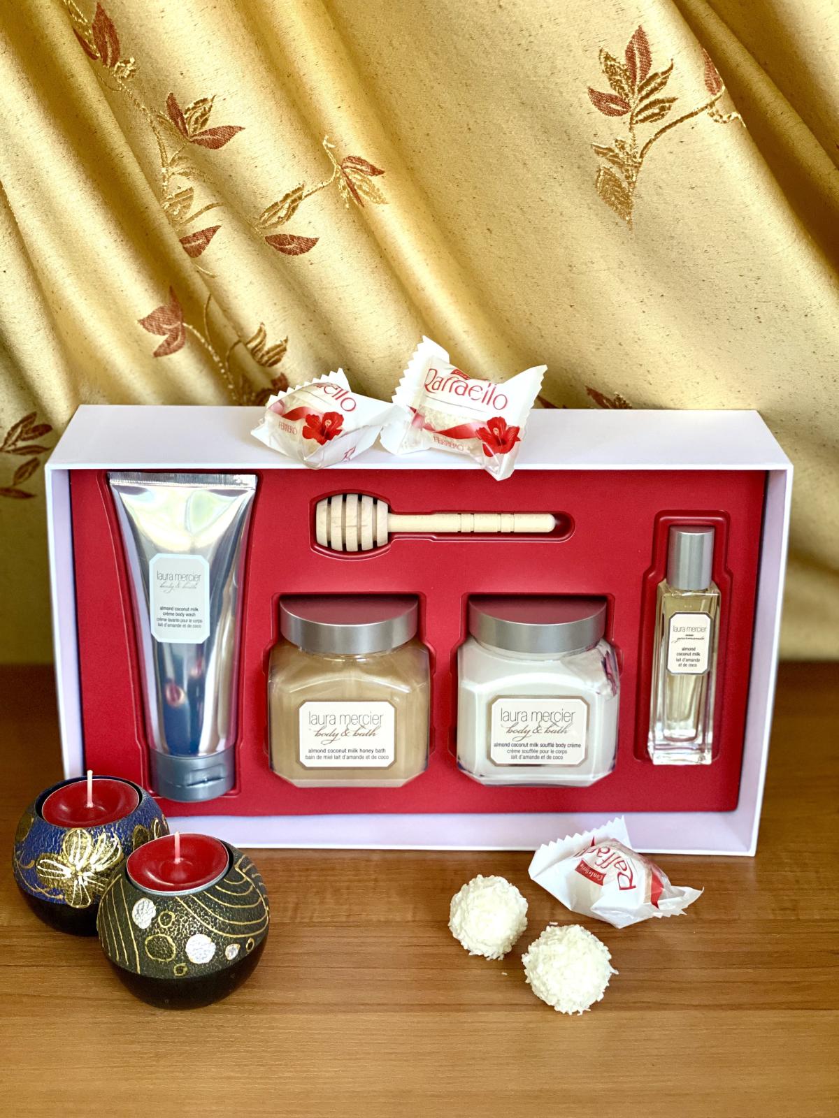 عطر ادکلن اُ گوغماند آلموند کوکونات لورا مرسیه - Eau Gourmande Almond Coconut Laura Mercier - بررسی، قیمت و خرید