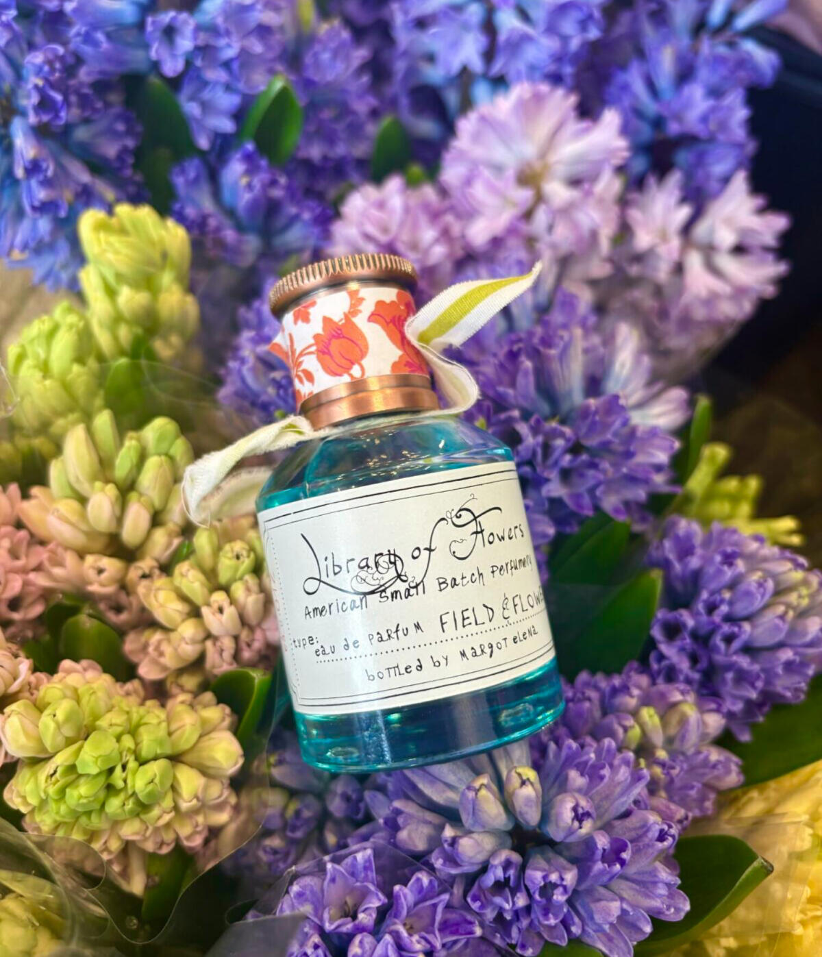 عطر ادکلن فیلد اند فلاورز لایبرری آو فلاورز - Field & Flowers Library of Flowers - بررسی، قیمت و خرید