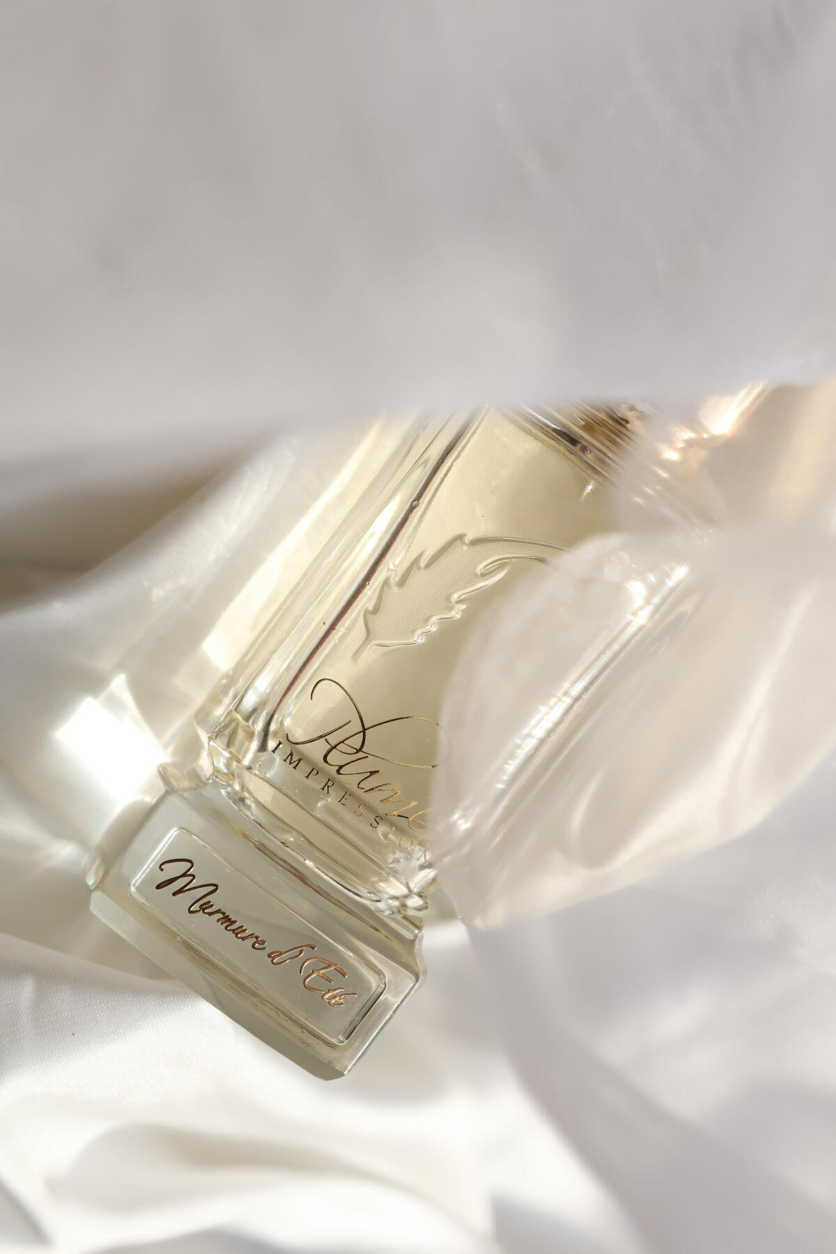 عطر ادکلن مورمور دِ اِته پلام ایمپرشن - Murmure d'Ete Plume Impression - بررسی، قیمت و خرید