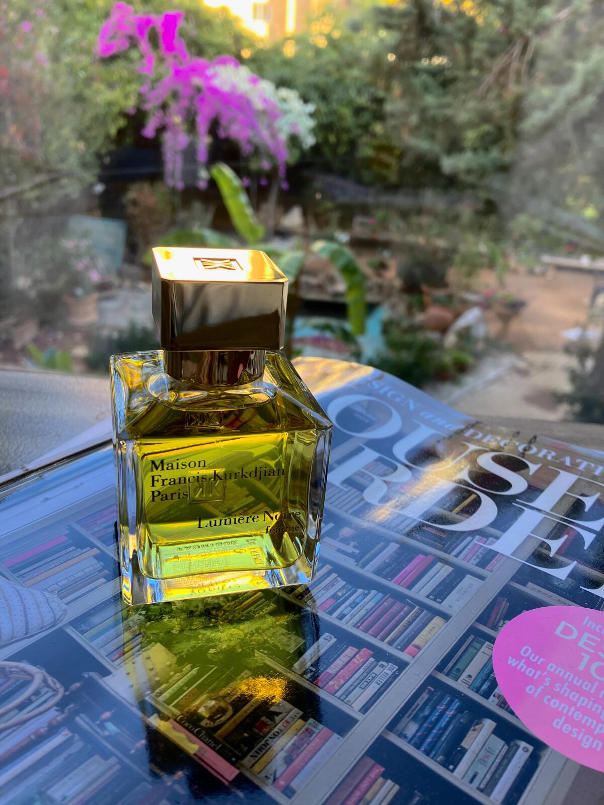 عطر ادکلن لومیر نوآر پور فم میسون فرانسیس کورکجان - Lumière Noire Pour Femme Maison Francis Kurkdjian - بررسی، قیمت و خرید