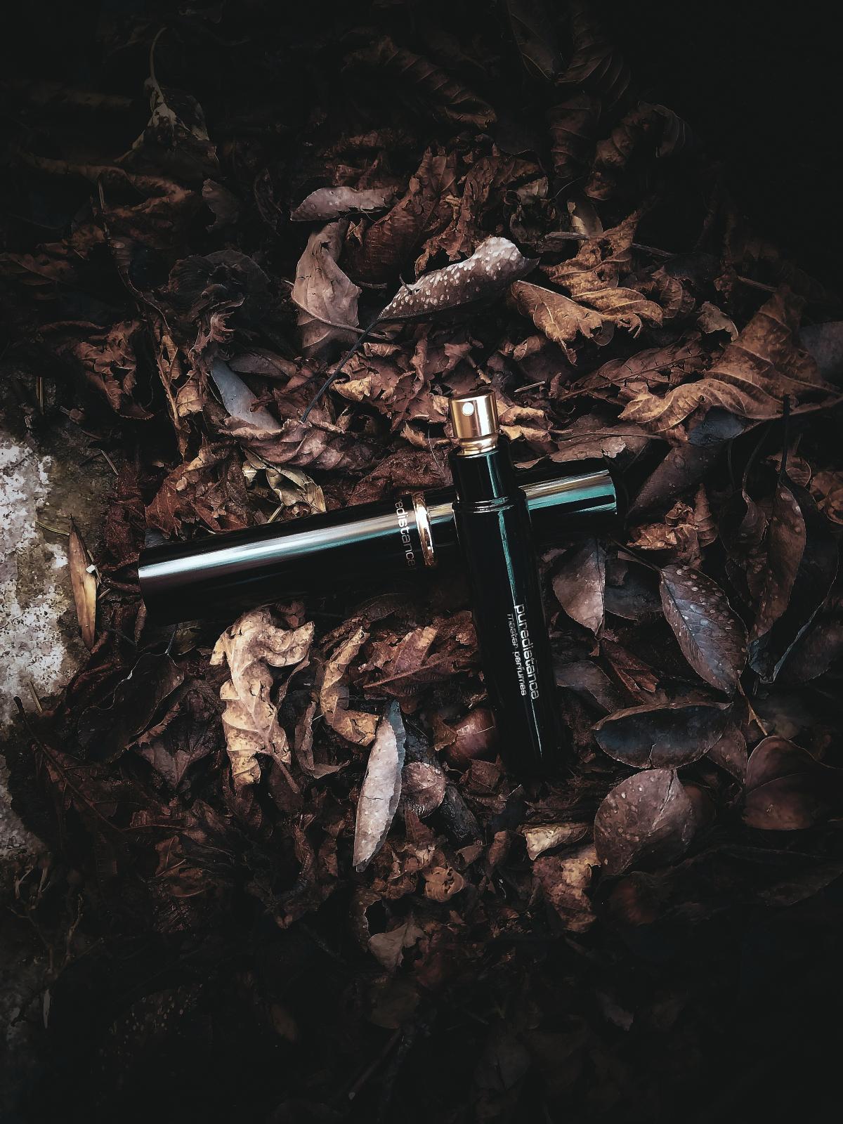 عطر ادکلن بلک نامبر فایو پیوردیستنس - Black No. 05 Puredistance - بررسی، قیمت و خرید