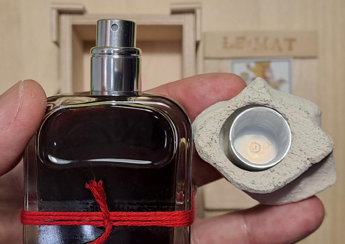 عطر ادکلن لومات مندیتوروسا - Le Mat Mendittorosa - بررسی، قیمت و خرید
