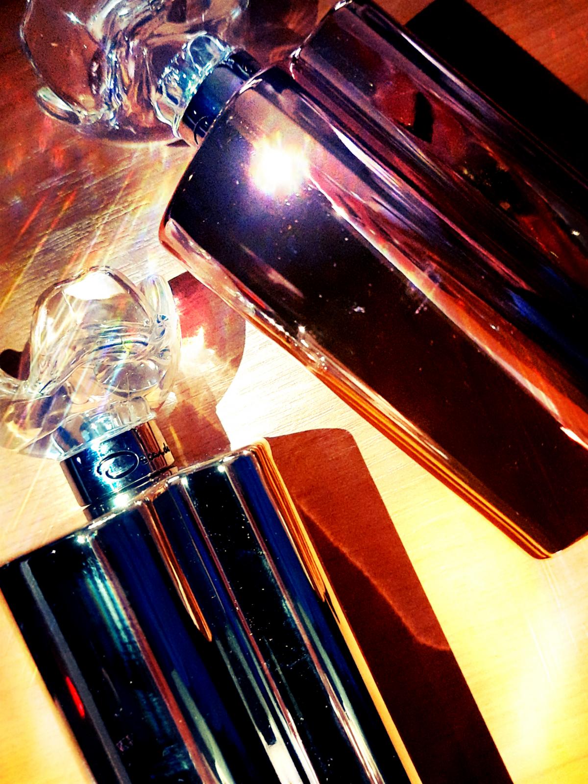 عطر ادکلن رز گلد اسکار دلا رنتا - Rose Gold Oscar de la Renta - بررسی، قیمت و خرید