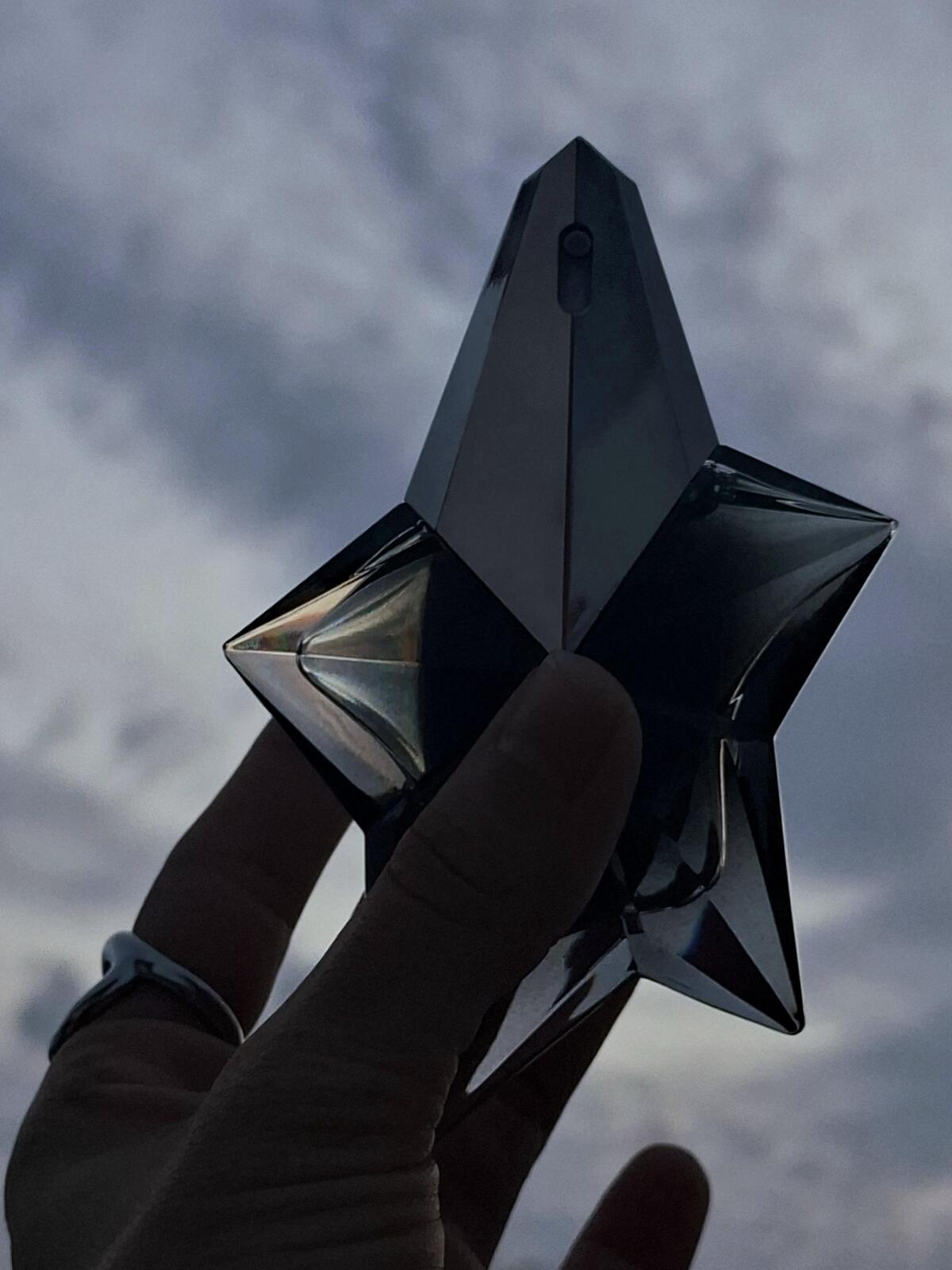 عطر ادکلن انجل فنتسم موگلر - Angel Fantasm Mugler - بررسی، قیمت و خرید