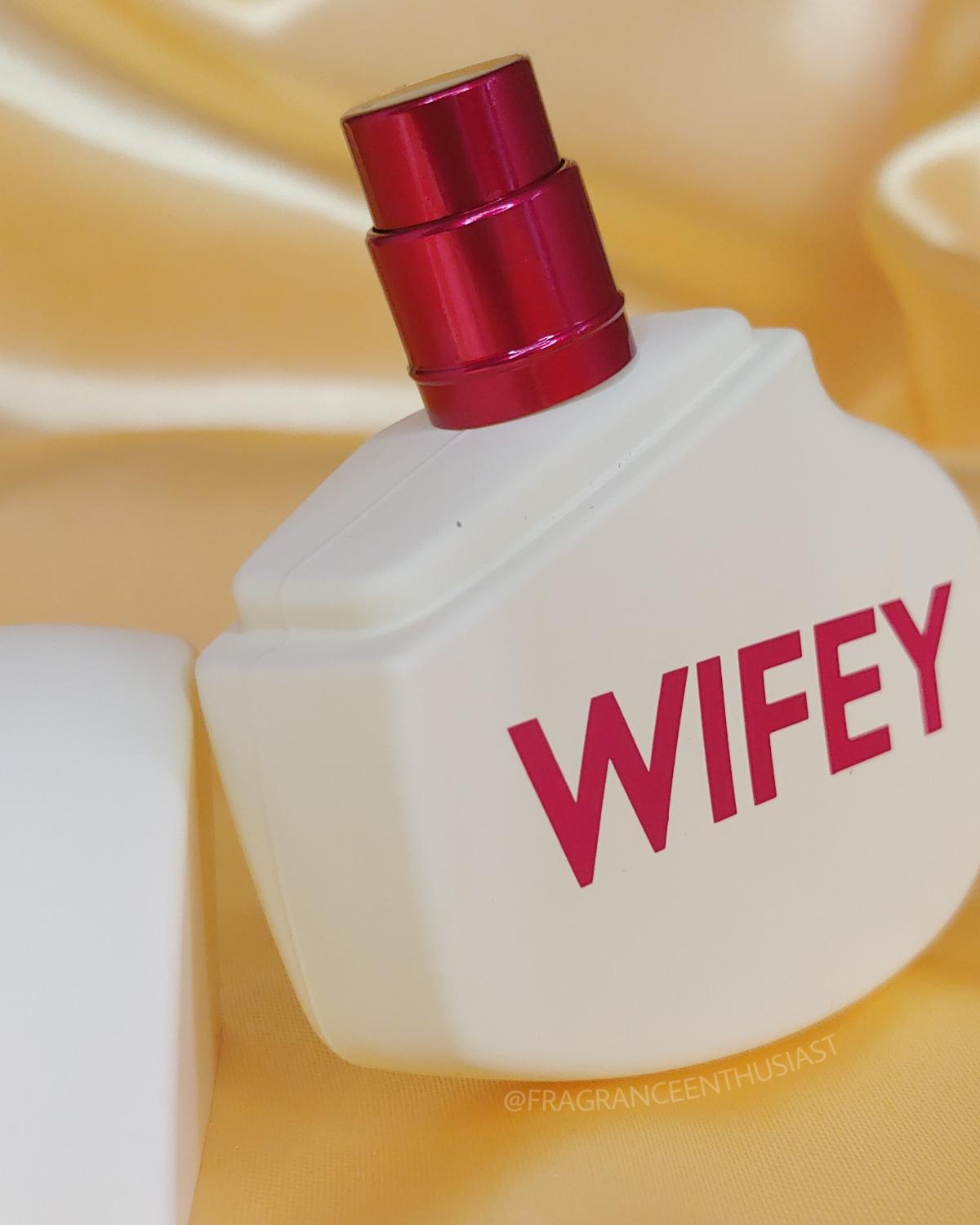 عطر ادکلن وایفی کی کی دابلو فرگرنس - Wifey KKW Fragrance - بررسی، قیمت و خرید