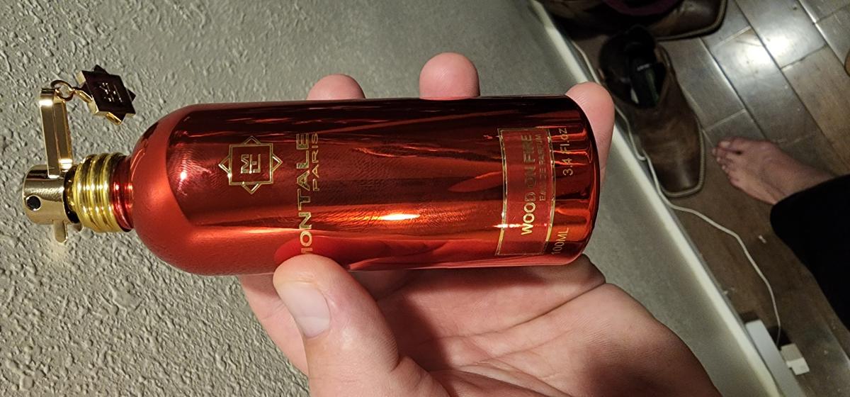عطر ادکلن وود آن فایر مونتال - Wood On Fire Montale - بررسی، قیمت و خرید