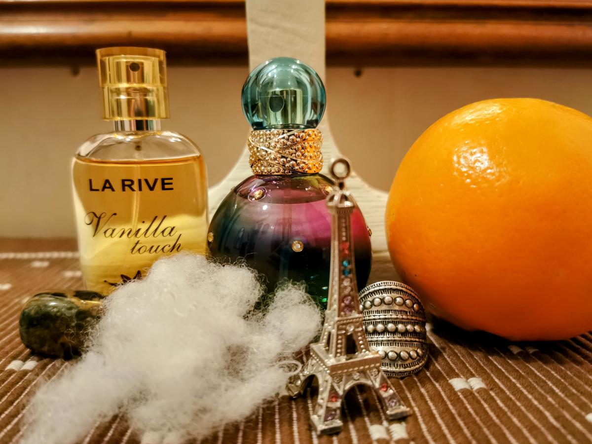 عطر ادکلن وانیلا تاچ لاریو - Vanilla Touch La Rive - بررسی، قیمت و خرید