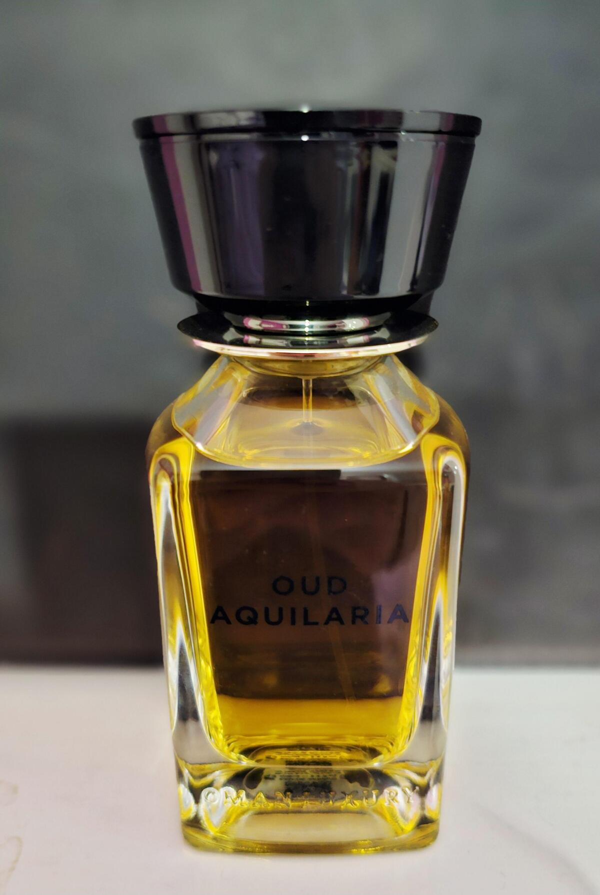 عطر ادکلن اود آگویلاریا اومان لاکچری - Oud Aquilaria Omanluxury - بررسی، قیمت و خرید