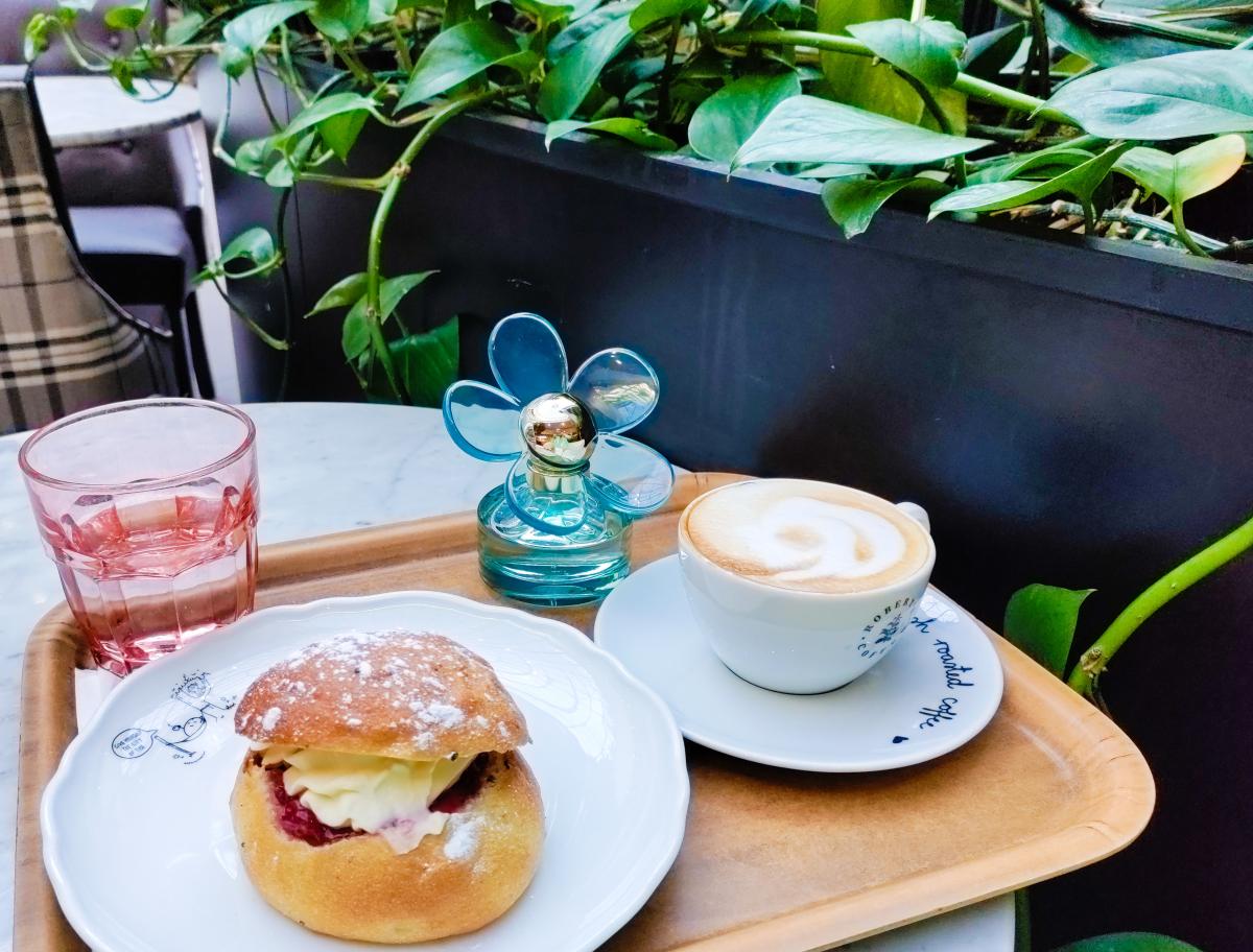 عطر ادکلن دیزی لاو اسکایز مارک جیکوبز - Daisy Love Skies Marc Jacobs - بررسی، قیمت و خرید