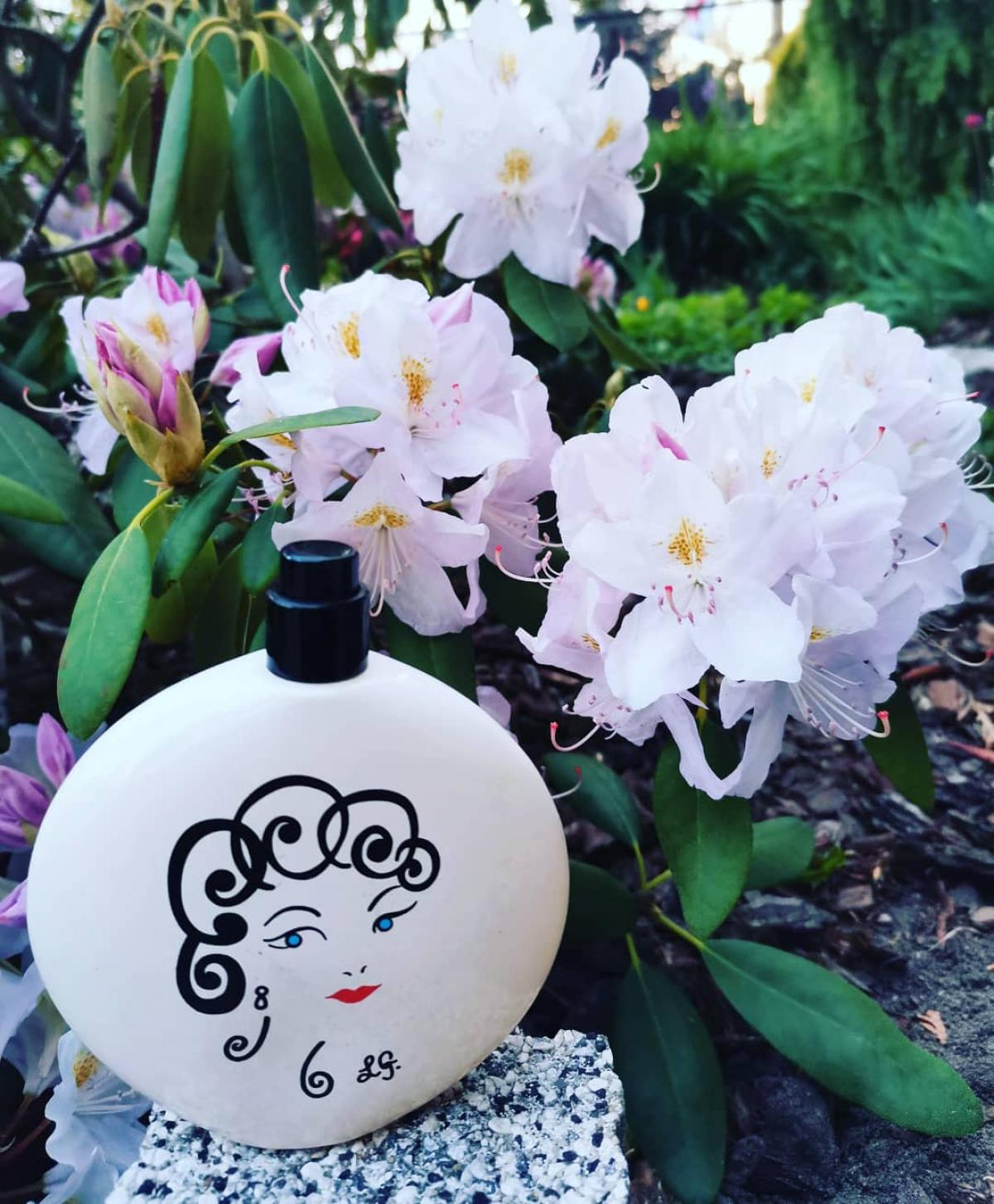 عطر ادکلن لولو گینس لولو گینس - Lulu Guinness Lulu Guinness - بررسی، قیمت و خرید