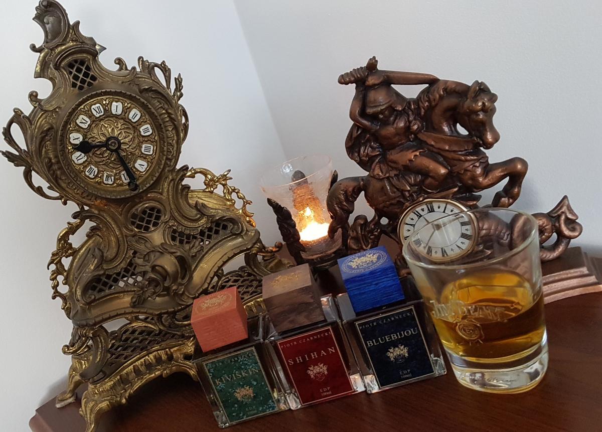 عطر ادکلن کیویسکین پیوتر چارنکی - Kiviskin Piotr Czarnecki - بررسی، قیمت و خرید