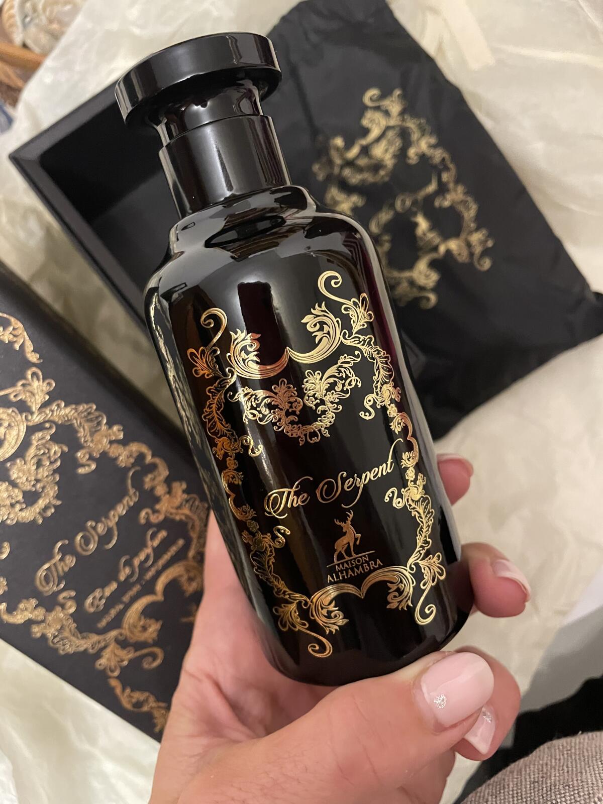 عطر ادکلن د سرپنت میسون الحمره - The Serpent Maison Alhambra - بررسی، قیمت و خرید