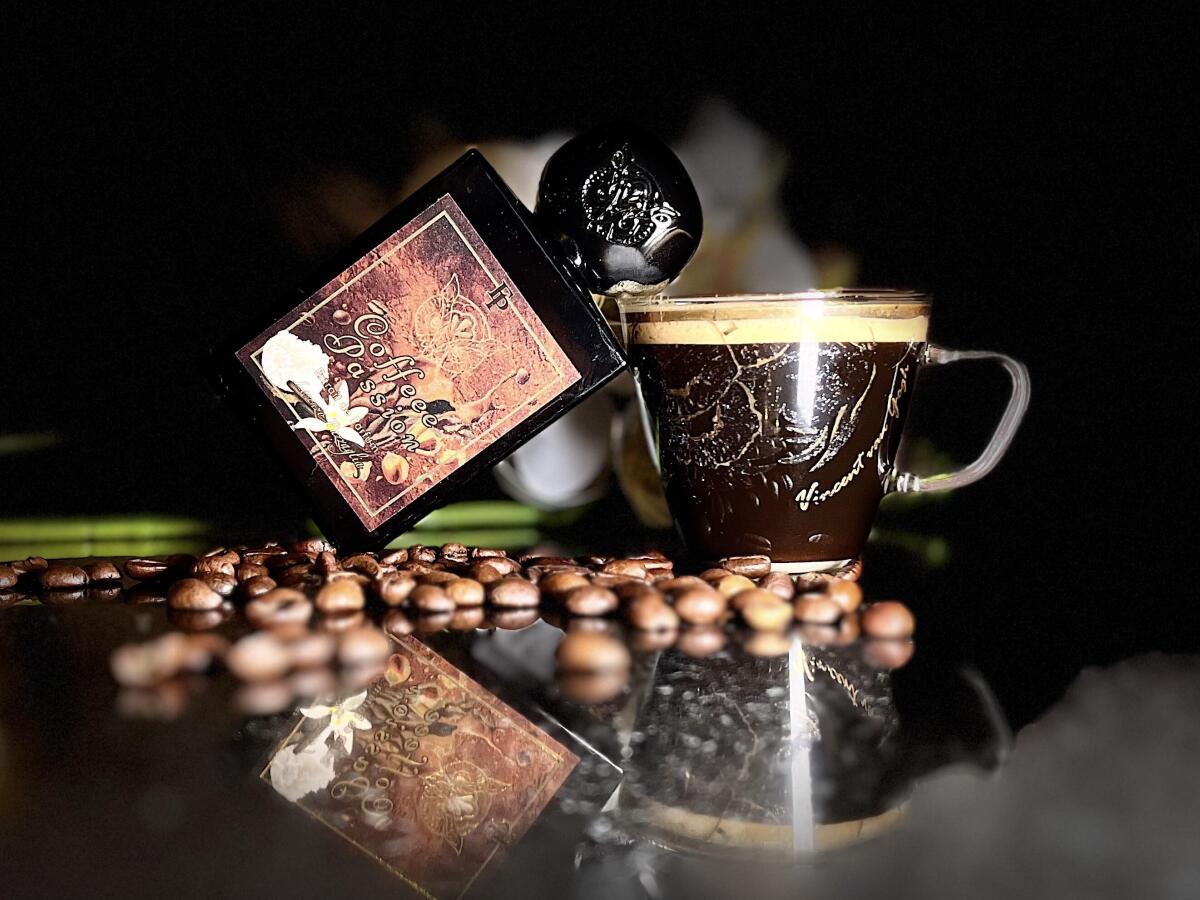 عطر ادکلن کافی پشن لورنتزو پازاتزلیا - Coffeee Passion Lorenzo Pazzaglia - بررسی، قیمت و خرید