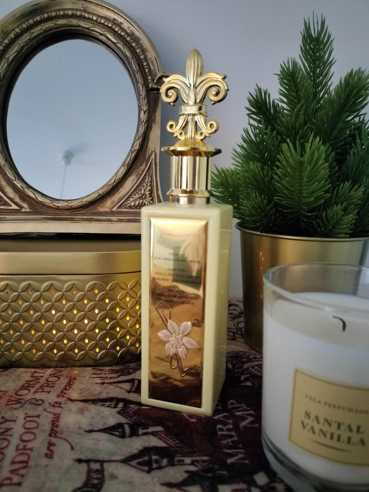 عطر ادکلن دیسِمبِر وانیلا پَریس کُرنِر - December Vanilla PARIS CORNER - بررسی، قیمت و خرید