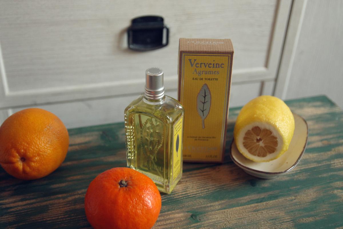عطر ادکلن ورون آگریم دو هزار و پانزده لوکسیتان - Verveine Agrumes 2015 L'Occitane en Provence - بررسی، قیمت و خرید