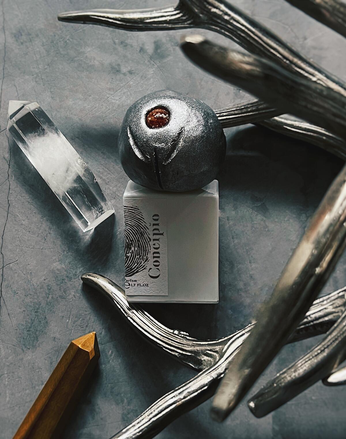 عطر ادکلن کانسیپیو لومي - Concipio Lumi - بررسی، قیمت و خرید