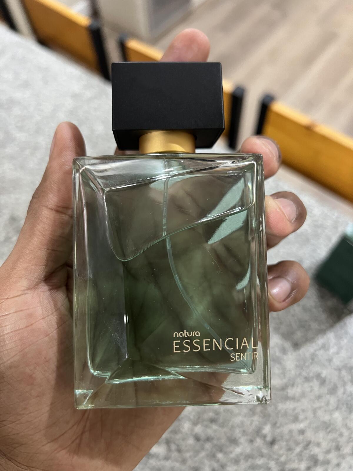عطر ادکلن اسنشیال سنتیر ناتورا - Essencial Sentir Natura - بررسی، قیمت و خرید