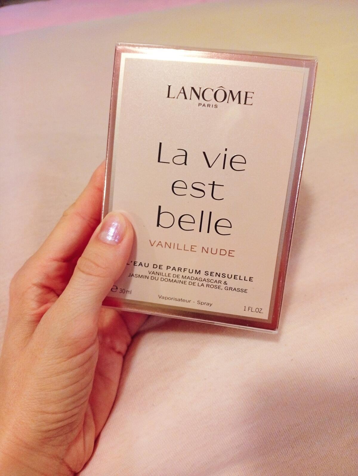 عطر ادکلن له ویه اِست بِل وانیل نود لنکوم - La Vie Est Belle Vanille Nude Lancôme - بررسی، قیمت و خرید