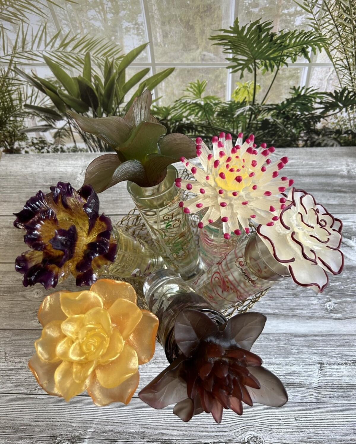 عطر ادکلن بنفشه نایت جونیاد پرفیومز - Banafsaj Night Junaid Perfumes - بررسی، قیمت و خرید