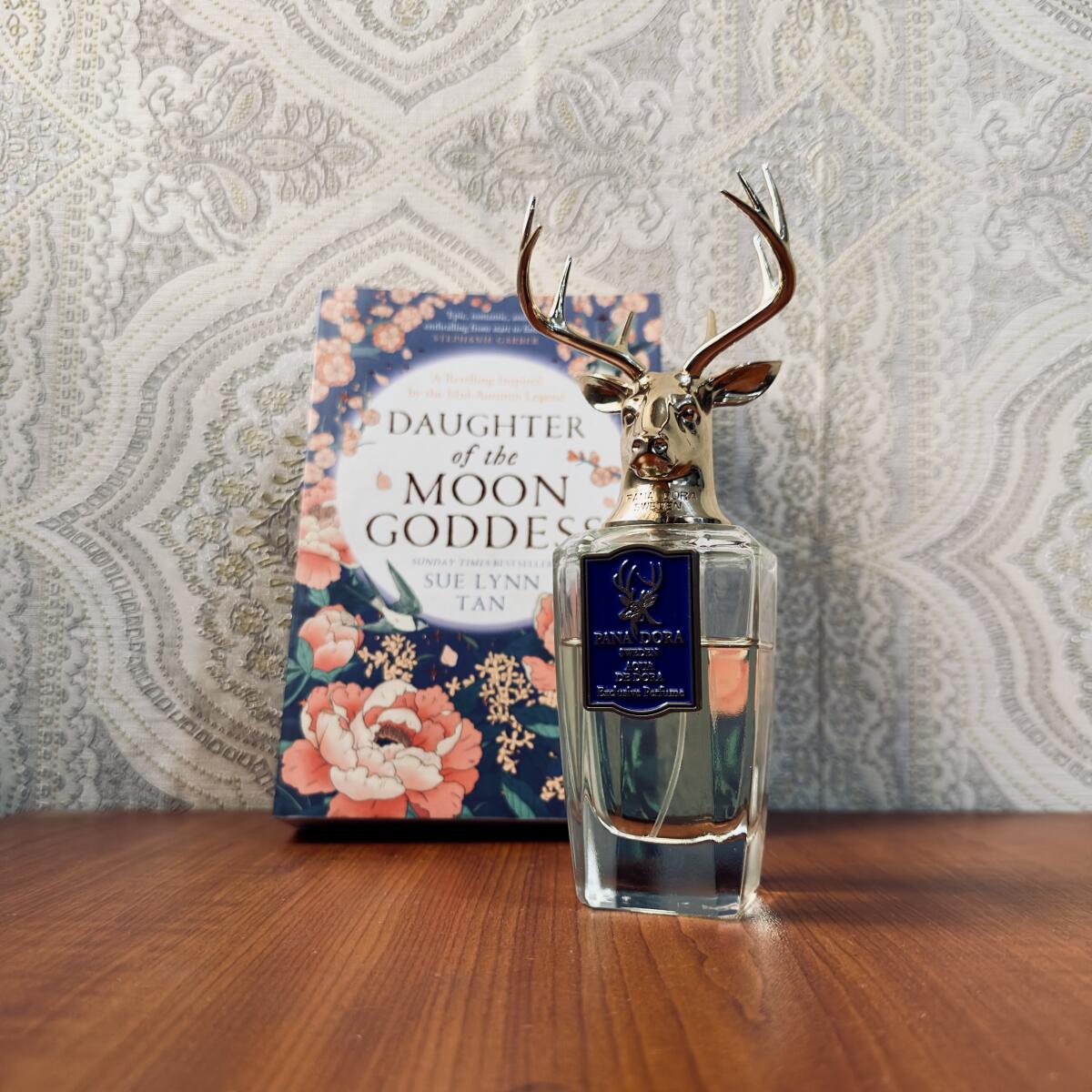 عطر ادکلن آکوا دی دورا پاندورا - Aqua de Dora Pana Dora - بررسی، قیمت و خرید