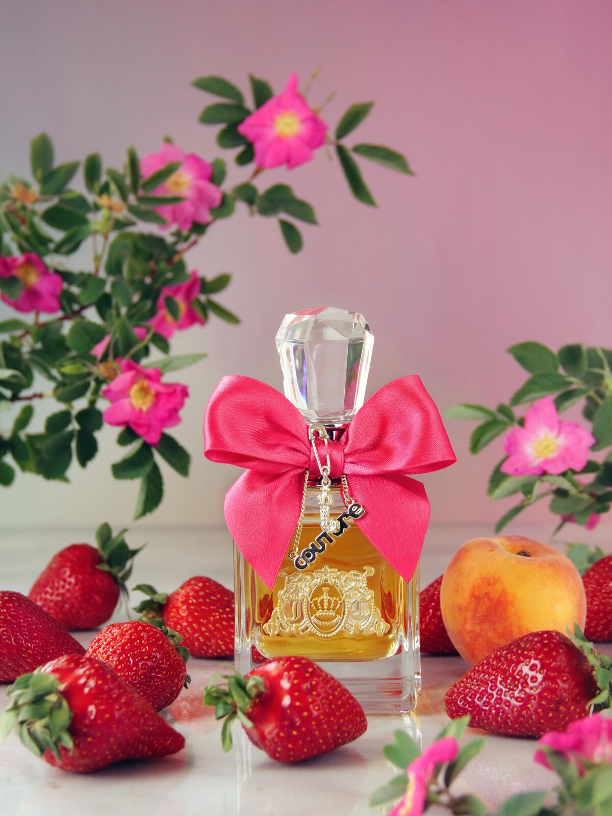 عطر ادکلن ویوا لا جویسی جویسی کوتور - Viva la Juicy Juicy Couture - بررسی، قیمت و خرید