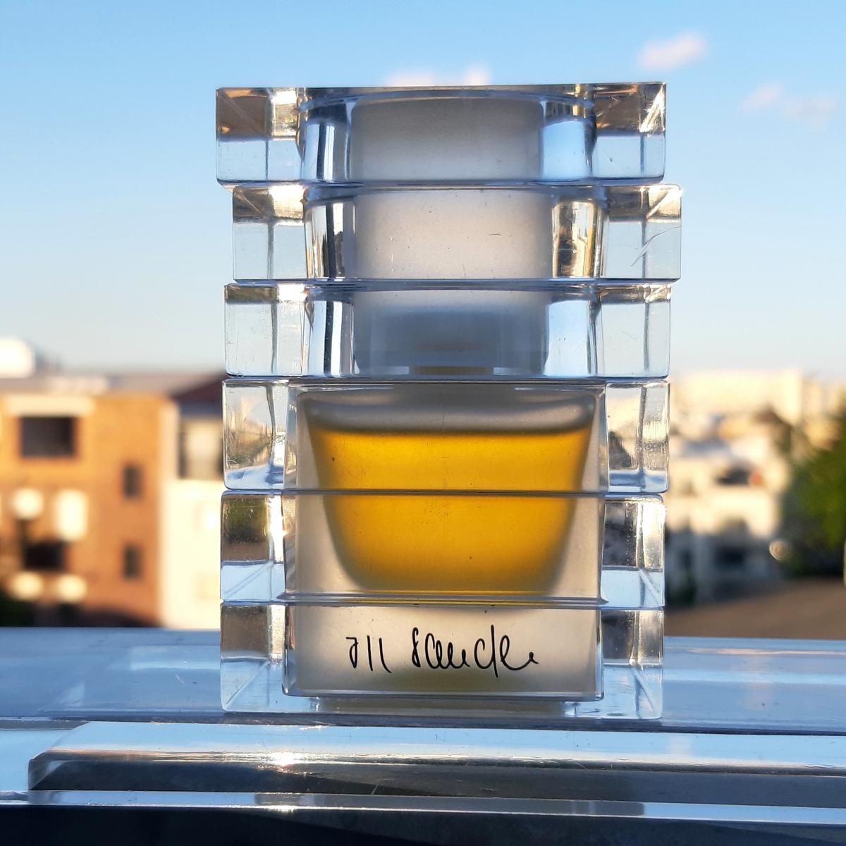 عطر ادکلن جی ساندر وومن آی جیل سندر - Jil Sander Woman I (Woman Pure) Jil Sander - بررسی، قیمت و خرید