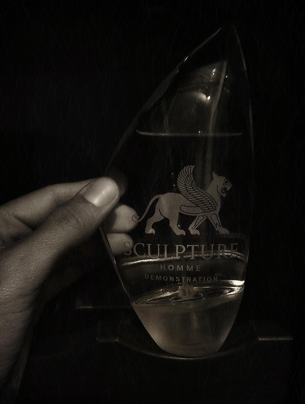 عطر ادکلن اسکالپچر هم نیکوس - Sculpture Homme Nikos - بررسی، قیمت و خرید