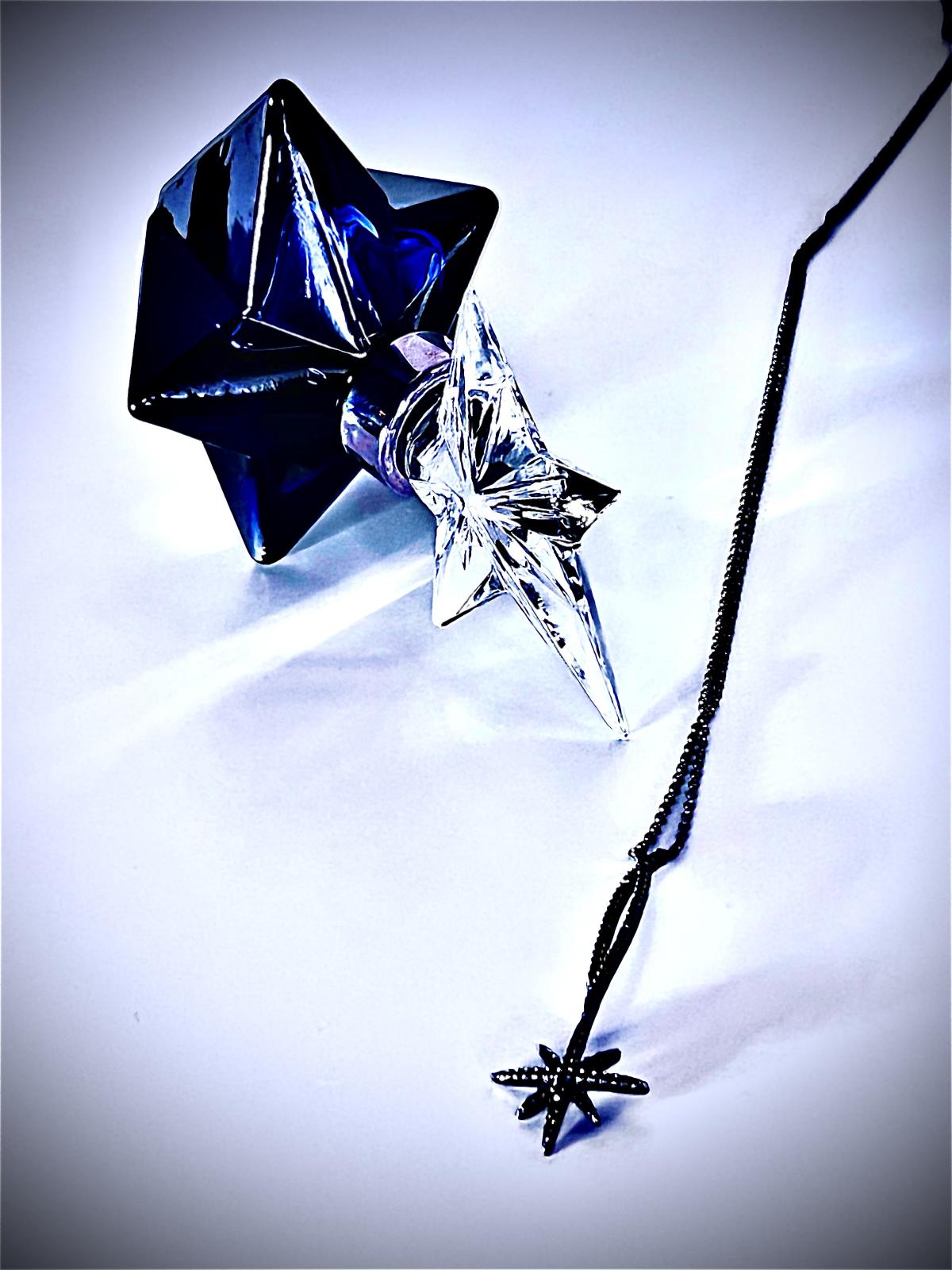 عطر ادکلن انجل اکستریت د پرفیوم موگلر - Angel Extrait de Parfum Mugler - بررسی، قیمت و خرید