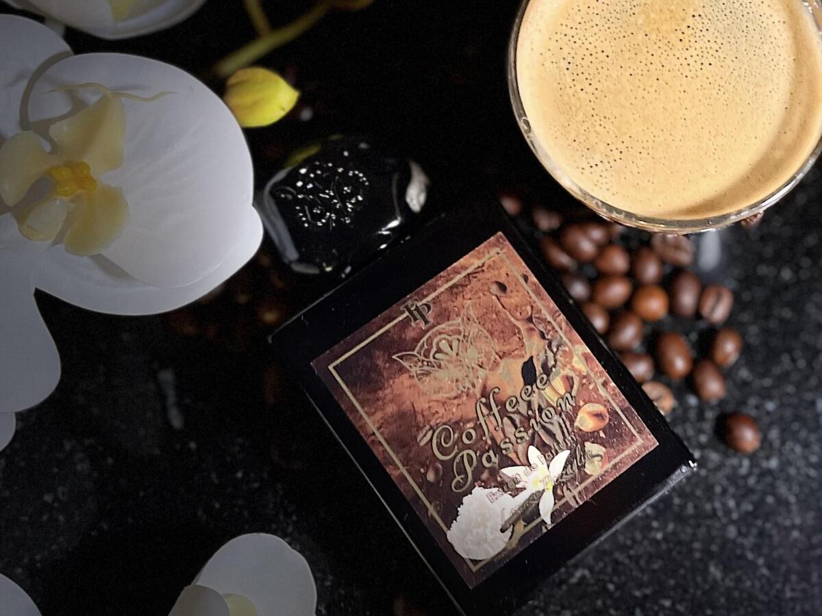 عطر ادکلن کافی پشن لورنتزو پازاتزلیا - Coffeee Passion Lorenzo Pazzaglia - بررسی، قیمت و خرید