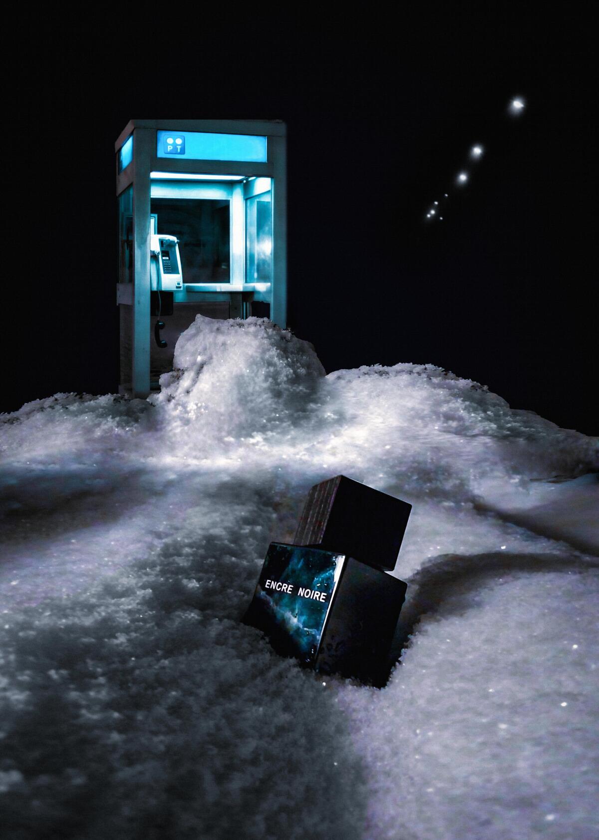 عطر ادکلن آنکر نوآر لالیک - Encre Noire Lalique - بررسی، قیمت و خرید