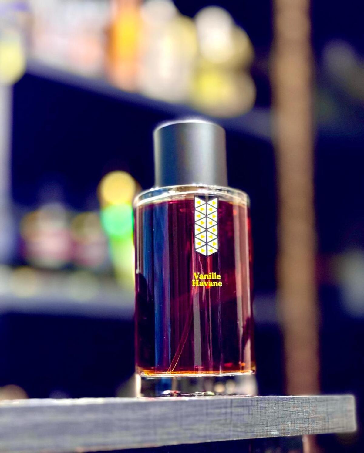 عطر ادکلن وانیل هاوانه لی زِ اِندمودابل - Vanille Havane Les Indemodables - بررسی، قیمت و خرید
