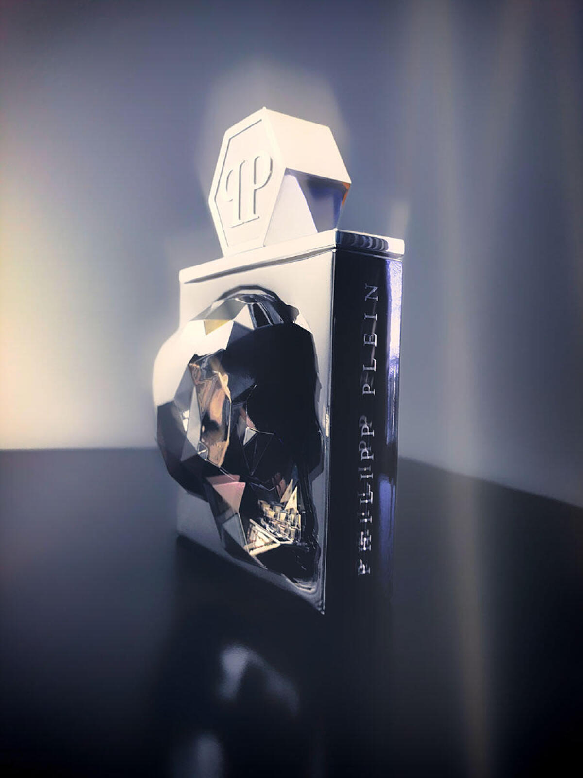 عطر ادکلن د اسکول فیلیپ پلین پرفیومز - The $kull Philipp Plein Parfums - بررسی، قیمت و خرید