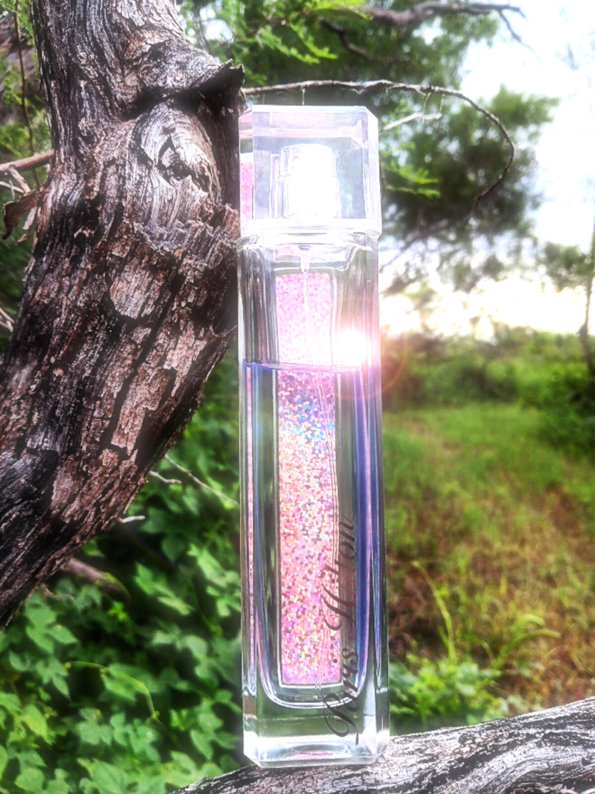 عطر ادکلن هِیرِس پاریس هیلتون - Heiress Paris Hilton - بررسی، قیمت و خرید