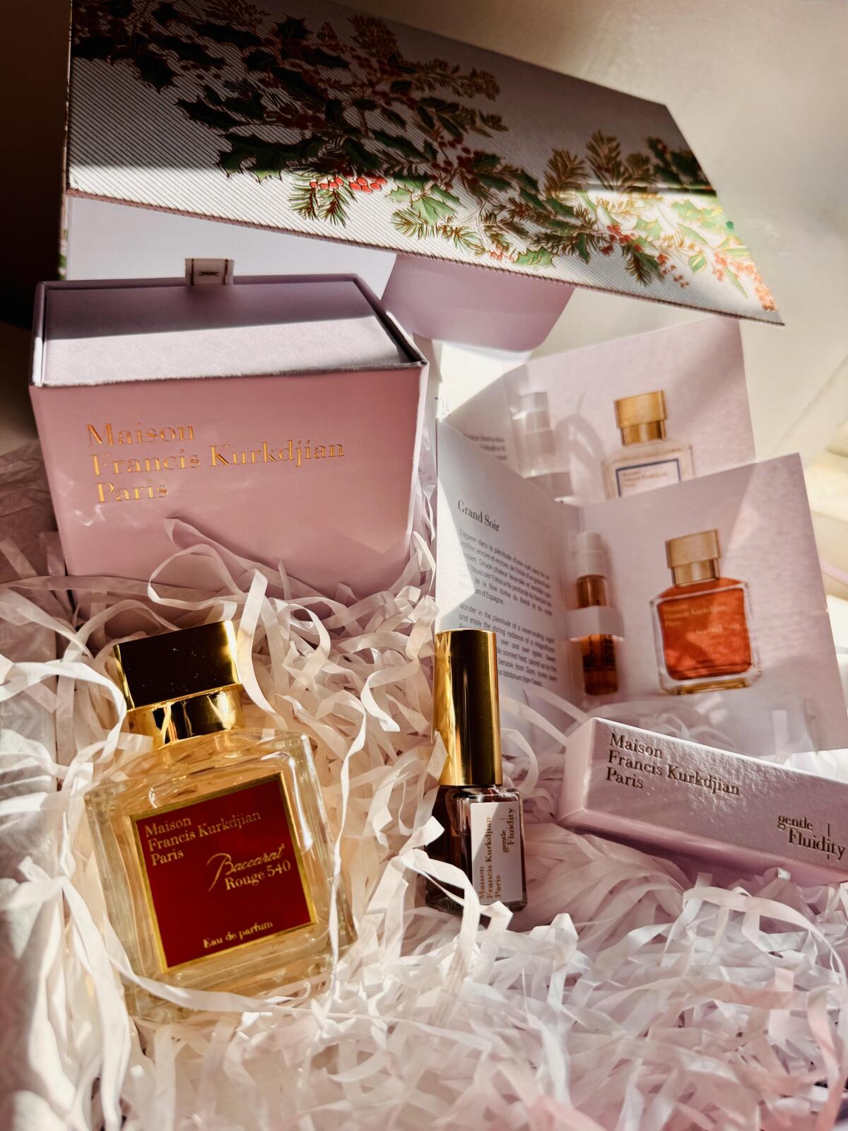 عطر ادکلن هفتصد و بیست و چهار میسون فرانسیس کورکجان - 724 Maison Francis Kurkdjian - بررسی، قیمت و خرید