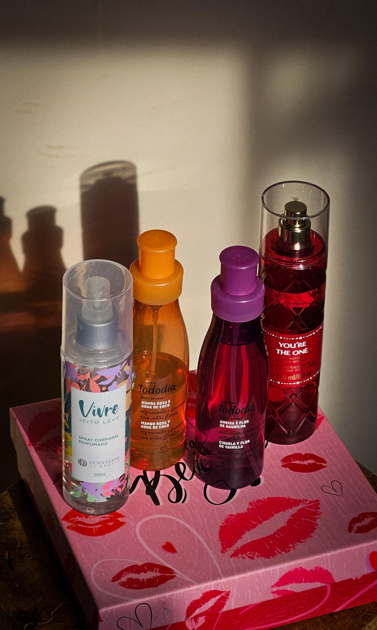 عطر ادکلن امه‌ایشا ئه فلور ده باونیلیا ناتورا - Ameixa e Flor de Baunilha Natura - بررسی، قیمت و خرید