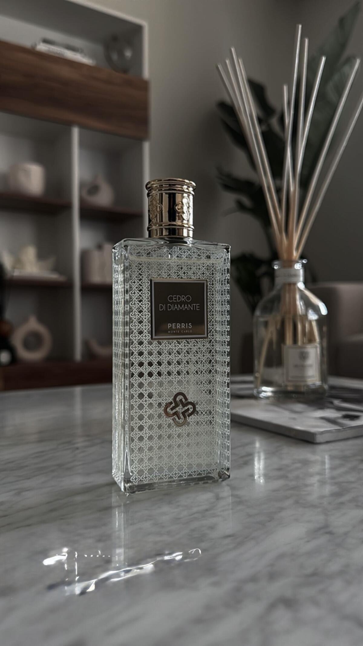 عطر ادکلن چیدرو دی دیامانته پریس مونته کارلو - Cedro di Diamante Perris Monte Carlo - بررسی، قیمت و خرید