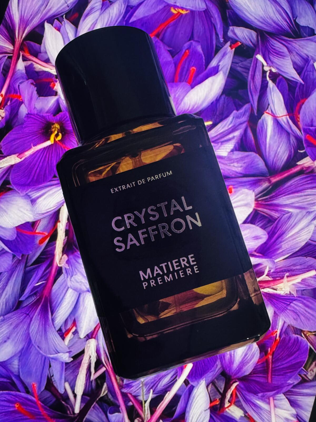 عطر ادکلن کریستال زعفران اکستریت متیغ پغیمغ - Crystal Saffron Extrait Matiere Premiere - بررسی، قیمت و خرید