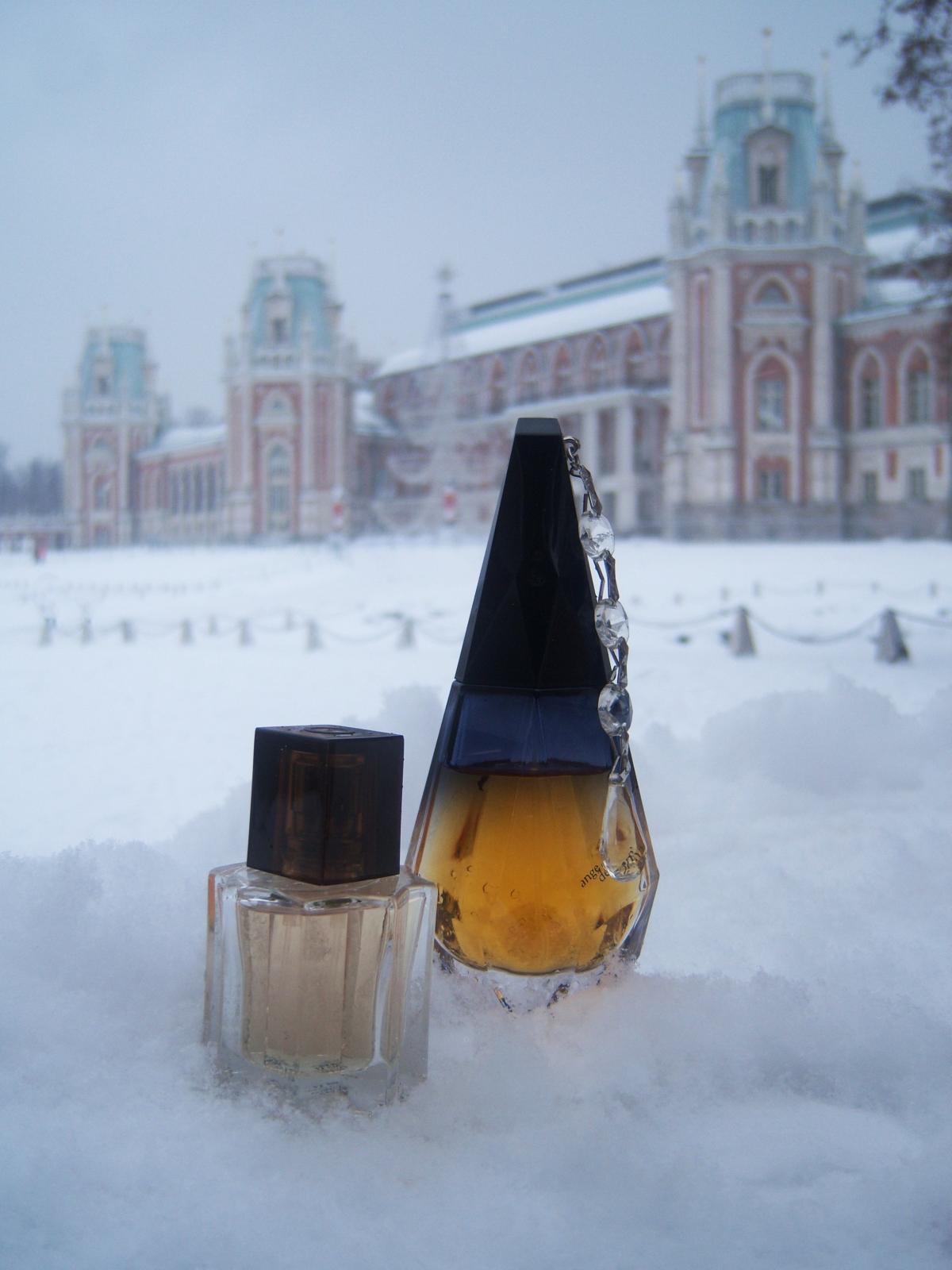 عطر ادکلن ساینچر اریفلیم - Signature Oriflame - بررسی، قیمت و خرید