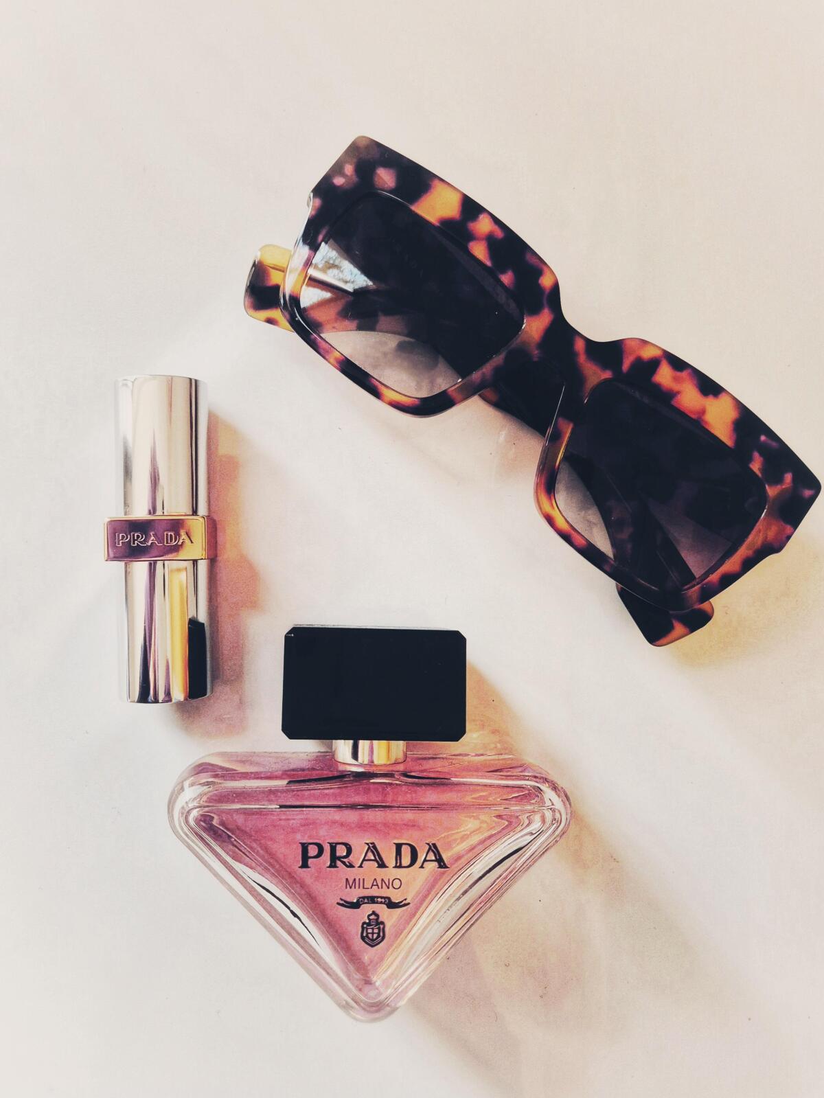 عطر ادکلن پرادا پارادوکس پرادا - Prada Paradoxe Prada - بررسی، قیمت و خرید