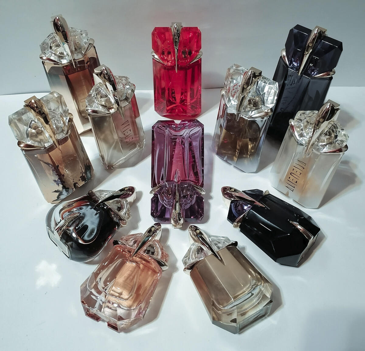 عطر ادکلن الیین آکوا شیک ۲۰۱۳ ماگلر - Alien Aqua Chic 2013 Mugler - بررسی، قیمت و خرید