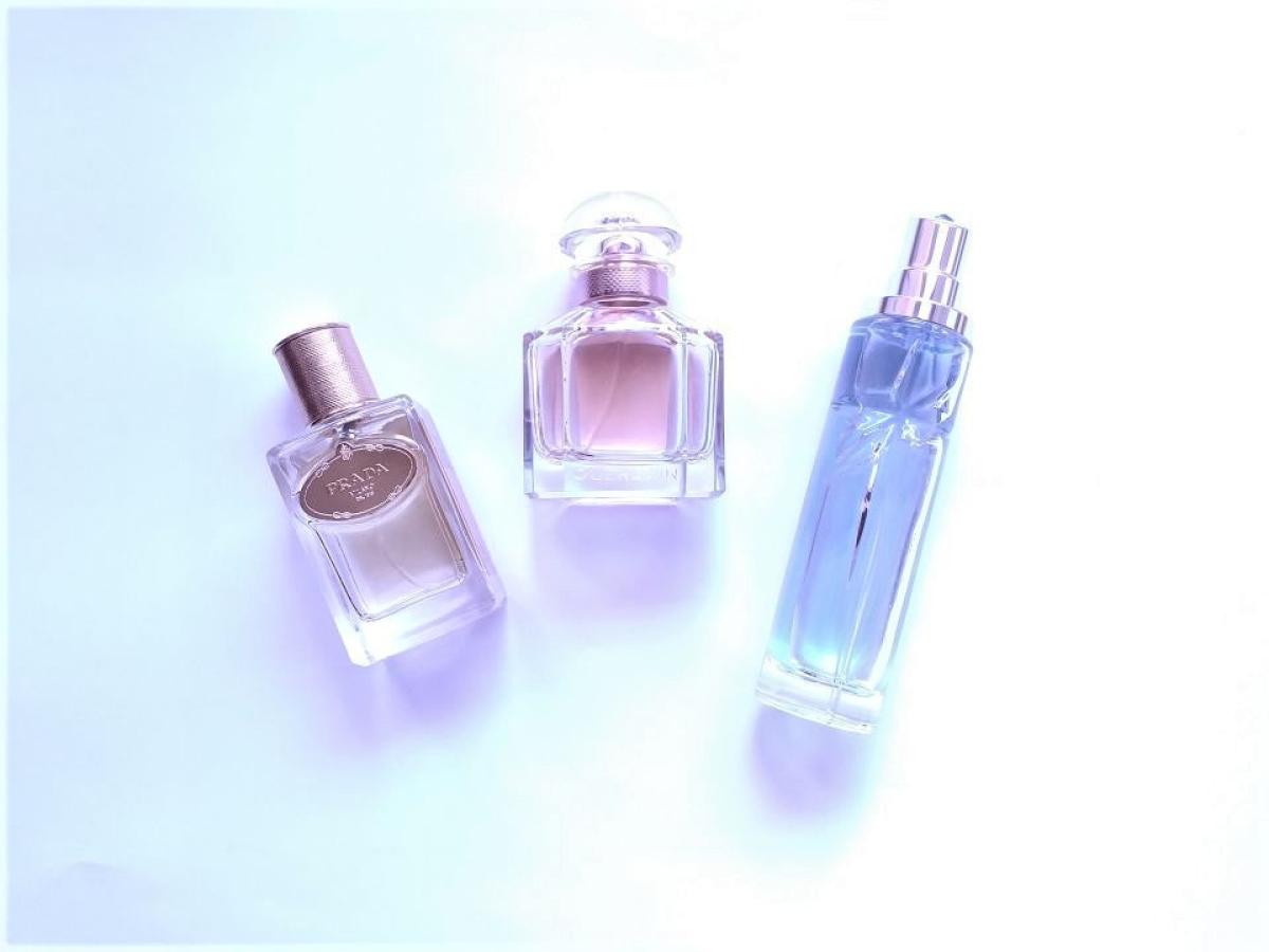 عطر ادکلن اینفیوژن دی آیریس او دو پارفوم ابسولو پِرادا - Infusion d'Iris Eau de Parfum Absolue Prada - بررسی، قیمت و خرید