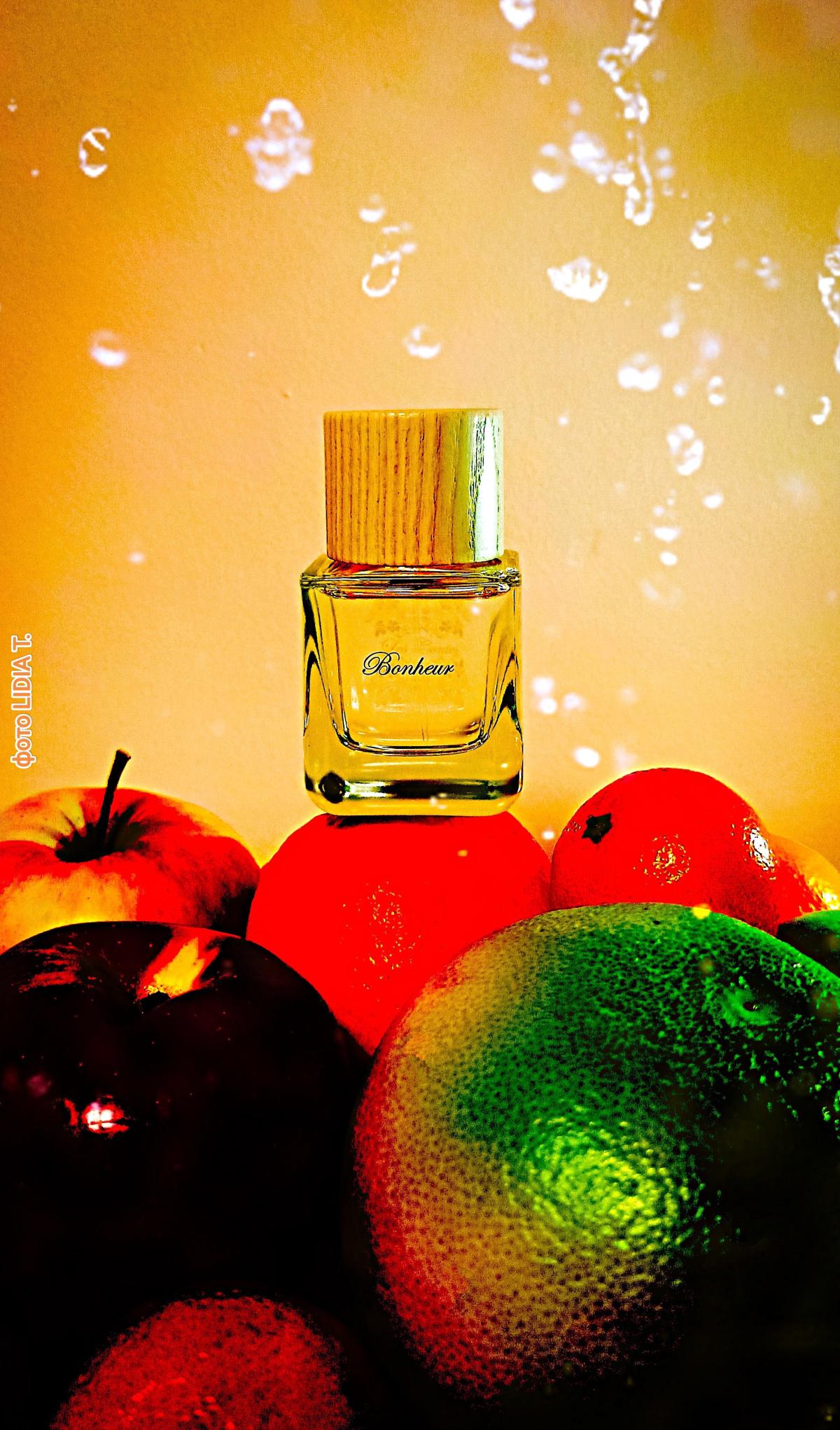 عطر ادکلن بونور لِ کُنت - Bonheur Les Contes - بررسی، قیمت و خرید