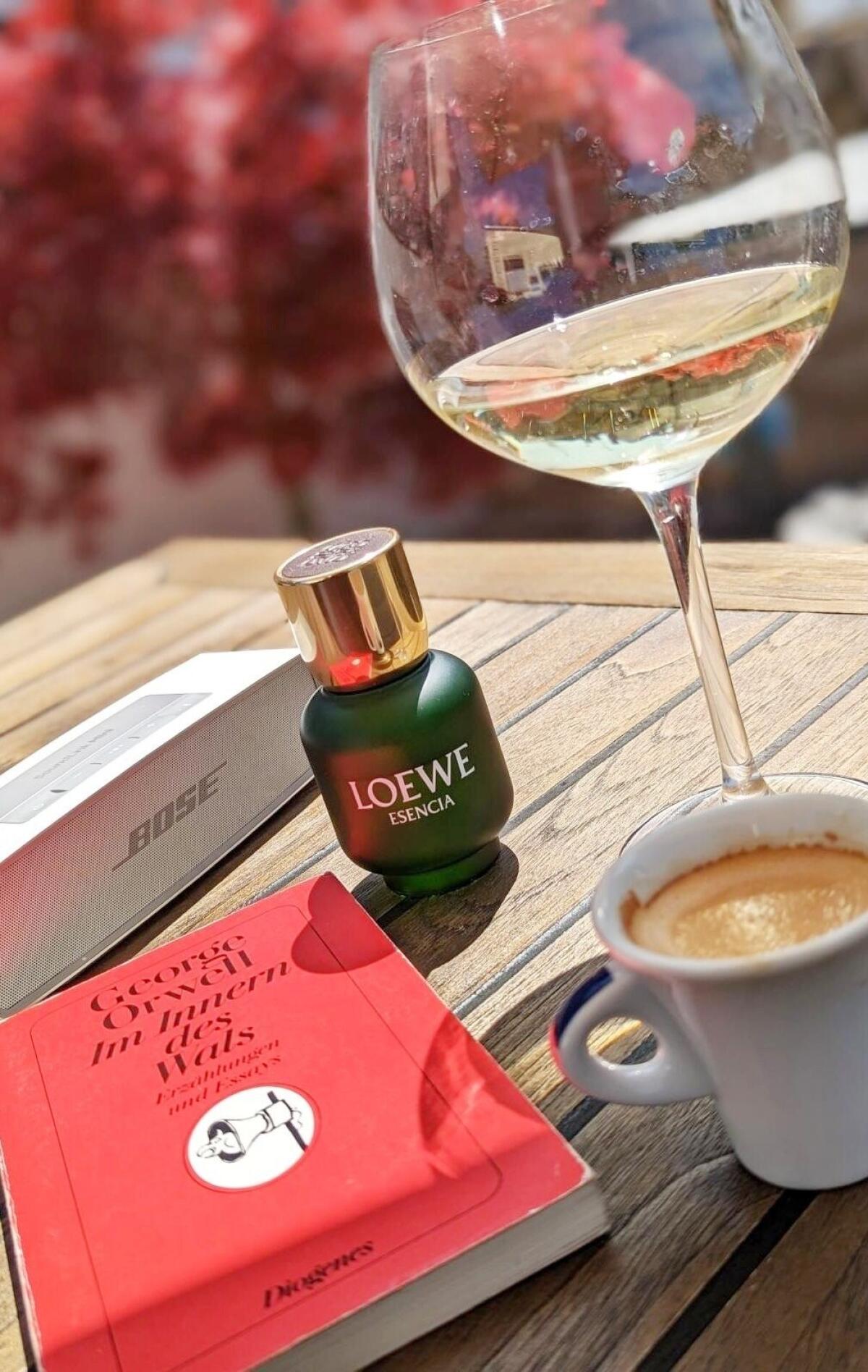 عطر ادکلن اسنسیا پور هوم لووه - Esencia pour Homme Loewe - بررسی، قیمت و خرید