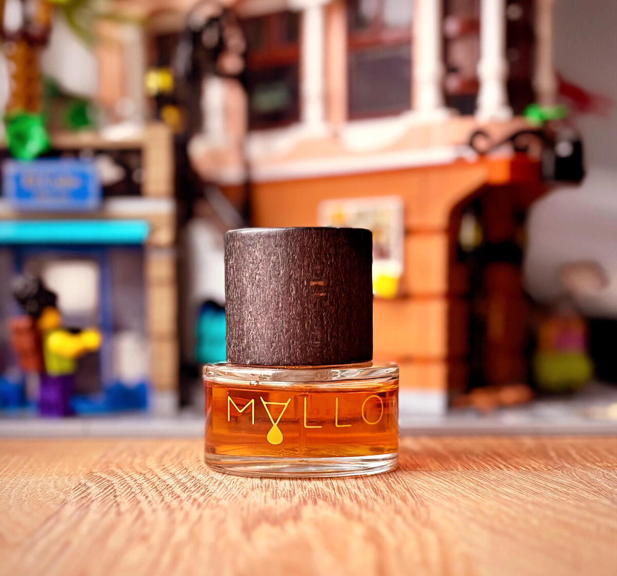 عطر ادکلن آراگون مالو - ARA(GON) Mallo - بررسی، قیمت و خرید