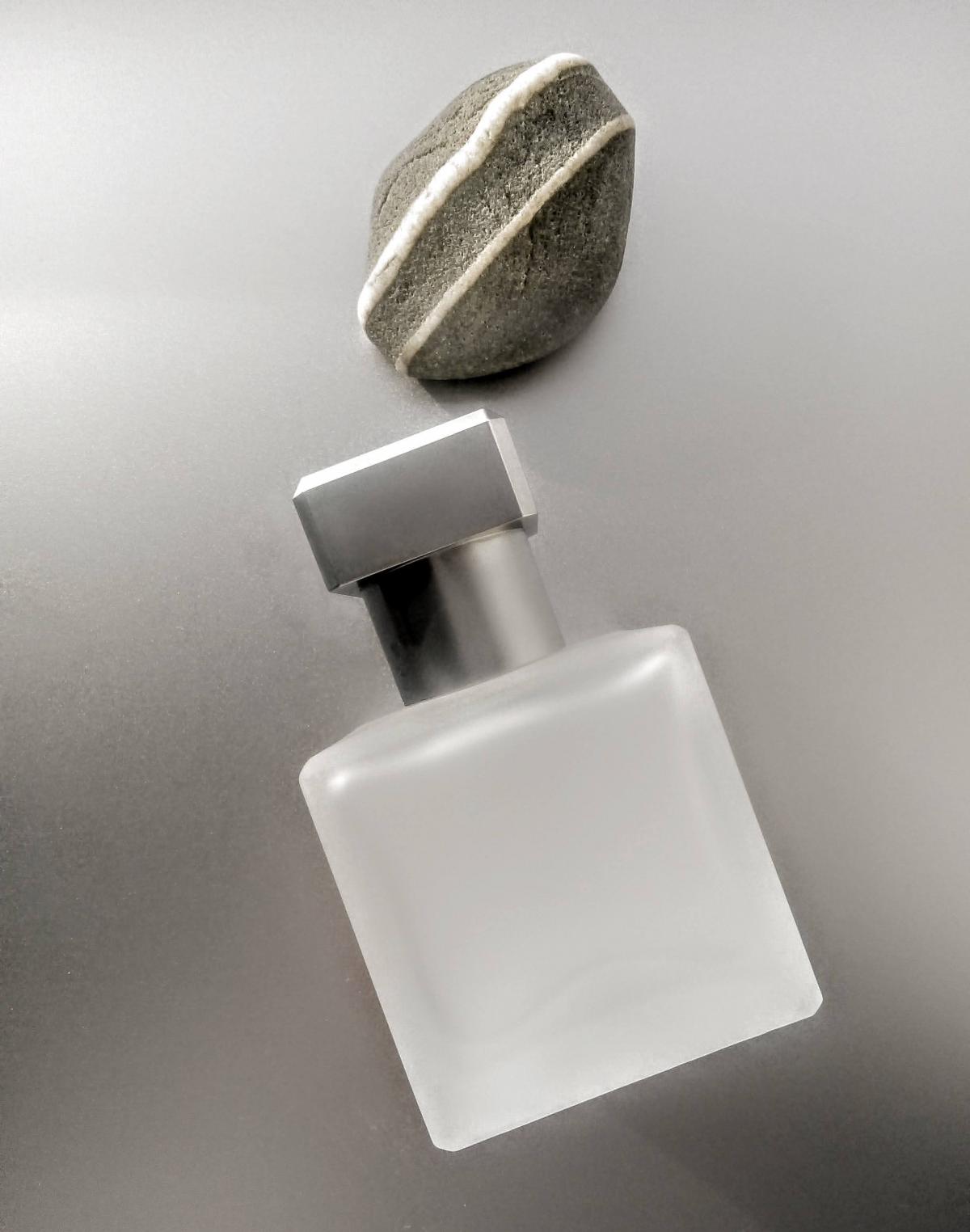 عطر ادکلن تاهیتیان یوزو ایلومینوم - Tahitian Yuzu Illuminum - بررسی، قیمت و خرید